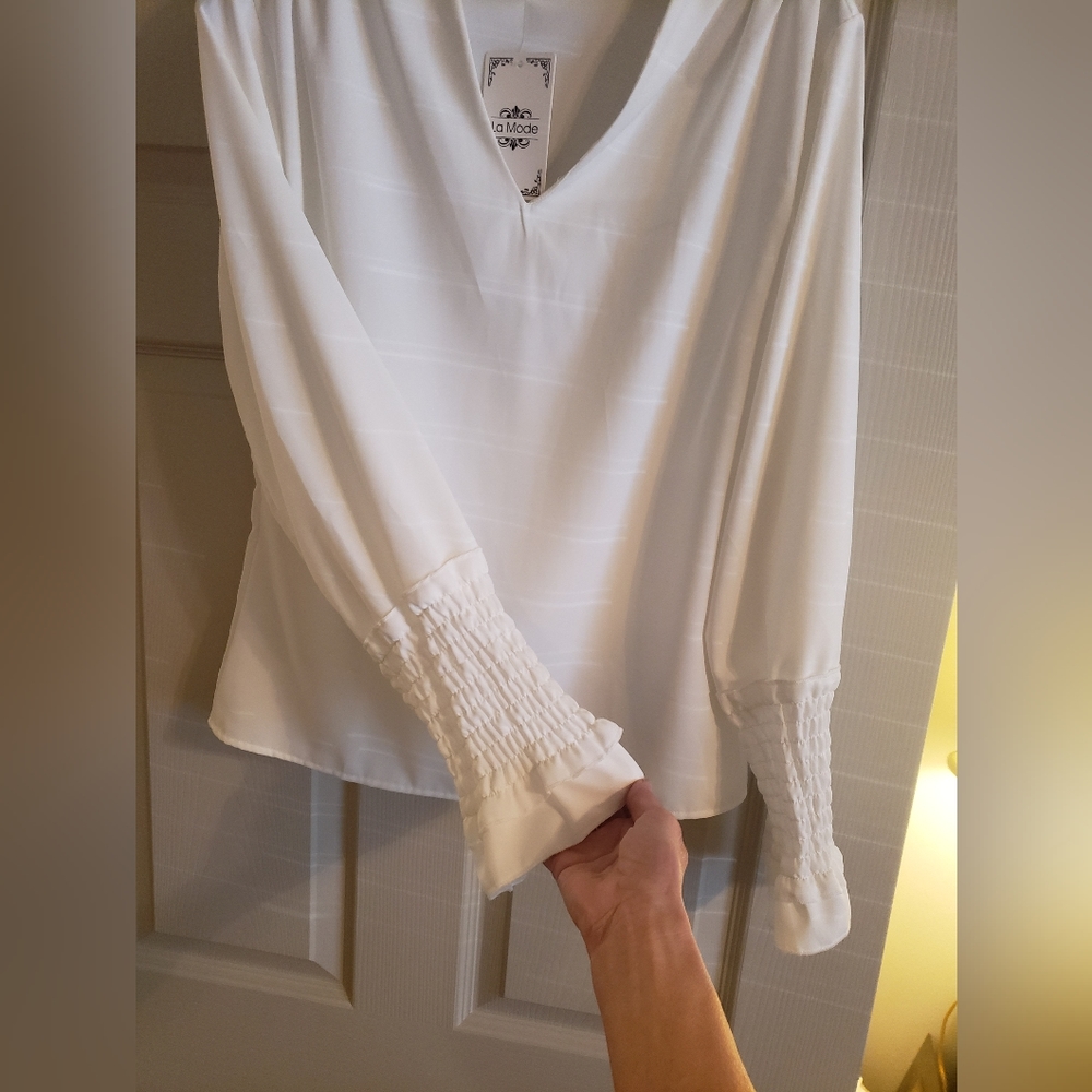 Cream blouse - Picture 2 of 4